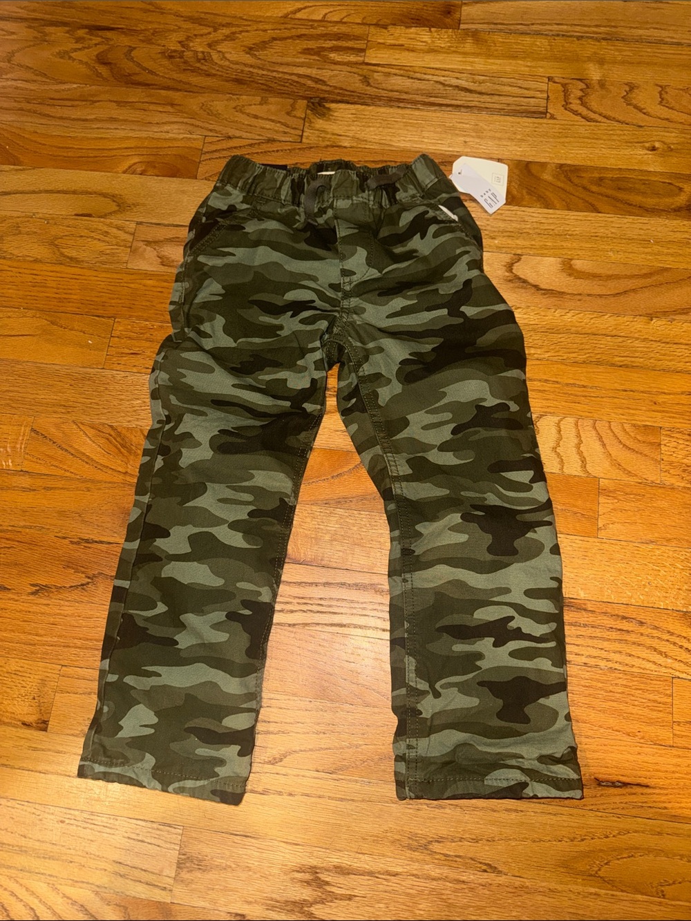 GAP Boys Camo Pull-On Pants - Green & Dark Green fully lined. NWT Sz 5